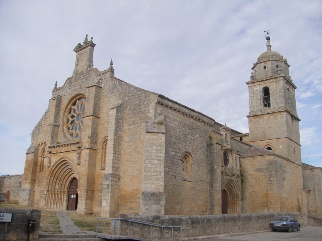 colegiata de nuestra senora del manzano 1