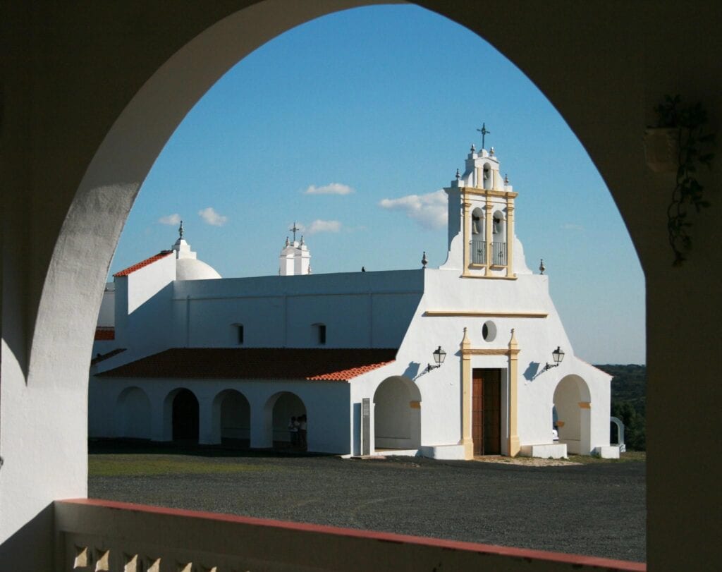 ermita de nuestra senora de piedras albas