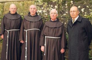padres franciscanos