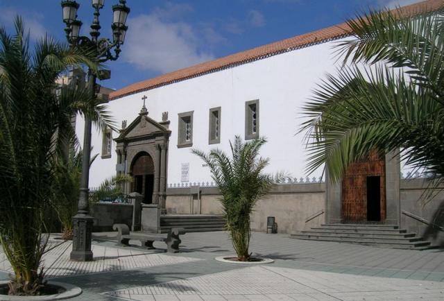 parroquia de san francisco de asis de tres palmas