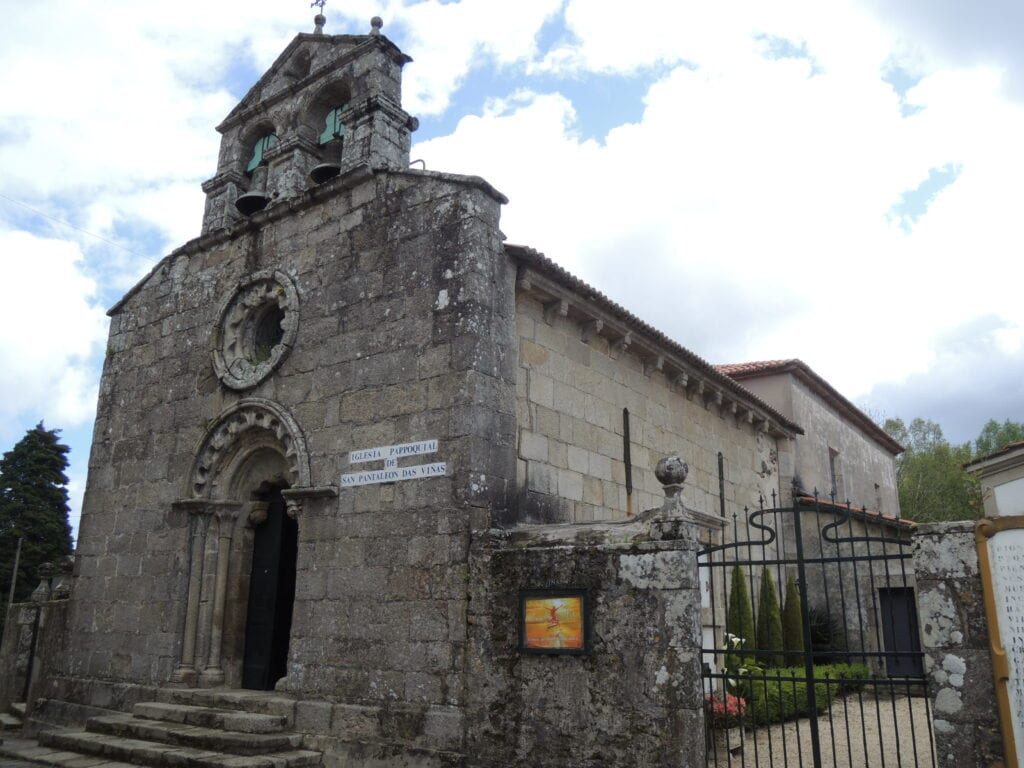 parroquia de san pantaleon das vinas